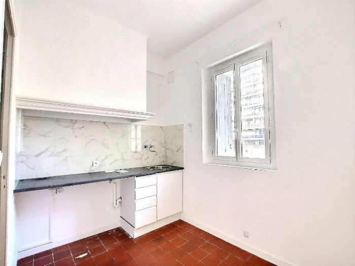 location-appartement-Marseille-13007-1