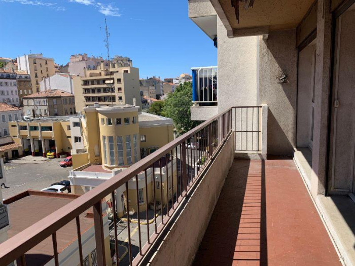 location-appartement-Marseille-13007-2