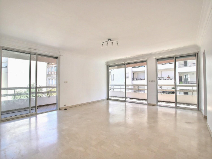 location-appartement-Marseille-13007-3