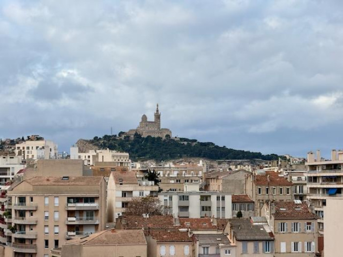 vente-appartement-Marseille-13005-4