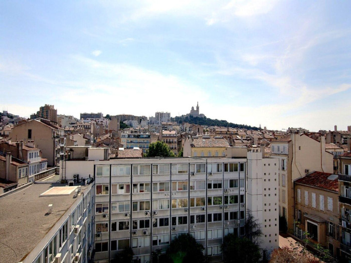 location-appartement-Marseille-13006-3