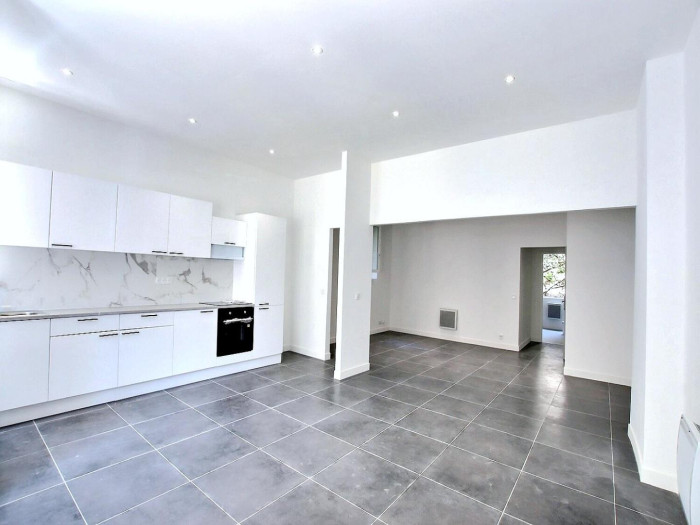 location-appartement-Marseille-13005-3