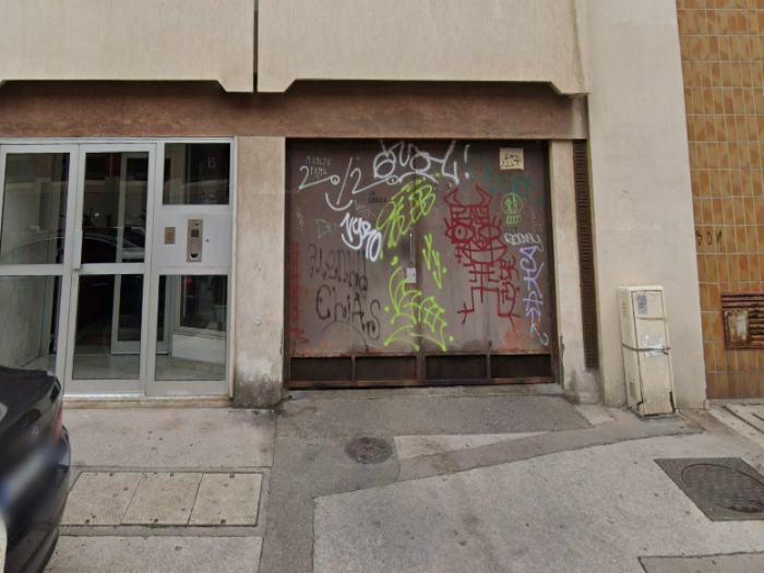 location-parking-box-Marseille-13007-1