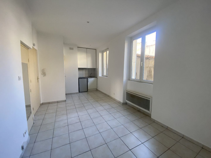 location-appartement-Marseille-13007-1